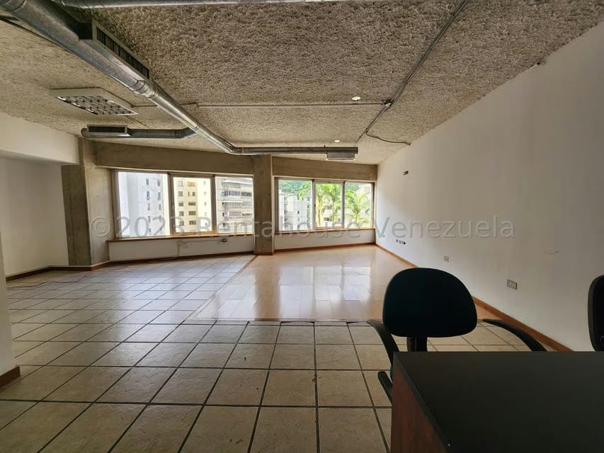 Comercial (Oficina) en Alquiler en El Marques, Distrito Metropolitano - 10