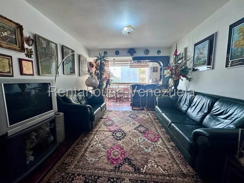 Apartamento (1 Nivel) en Venta en El Cigarral, Distrito Metropolitano - 3