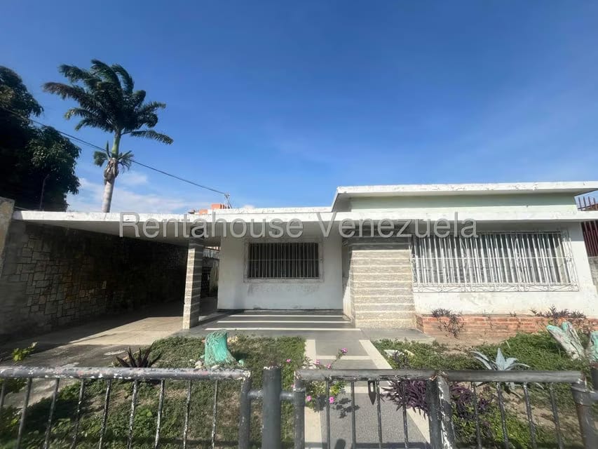 Casa (1 Nivel) en Venta en Parroquia Catedral, Lara - 2