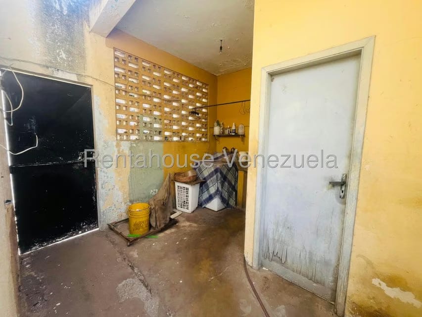 Casa (1 Nivel) en Venta en Parroquia Catedral, Lara - 14