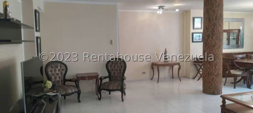 Apartamento (1 Nivel) en Venta en El Marques, Distrito Metropolitano - 12