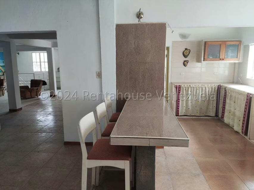 Casa (Duplex) en Venta en Vista Linda, Miranda - 11