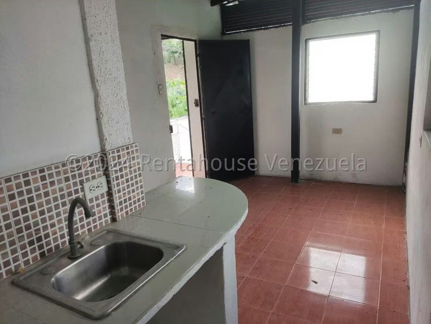 Casa (Duplex) en Venta en Vista Linda, Miranda - 12