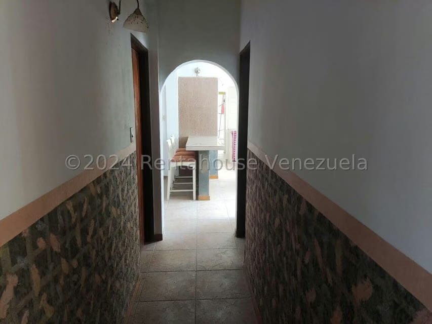 Casa (Duplex) en Venta en Vista Linda, Miranda - 14