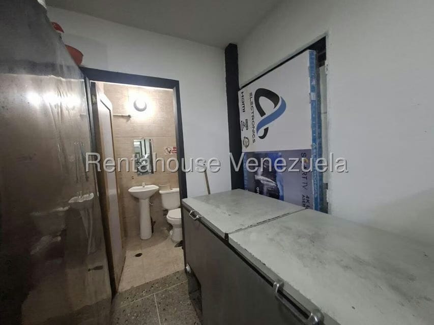 Comercial (Local Comercial) en Alquiler en La Montanita, Lara - 21