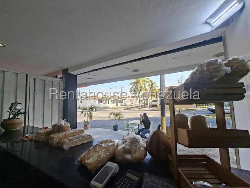 Comercial (Local Comercial) en Alquiler en La Montanita, Lara - 8