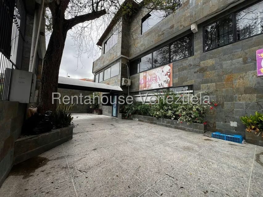 Comercial (Consultorio Medico) en Alquiler en Zona Este, Lara