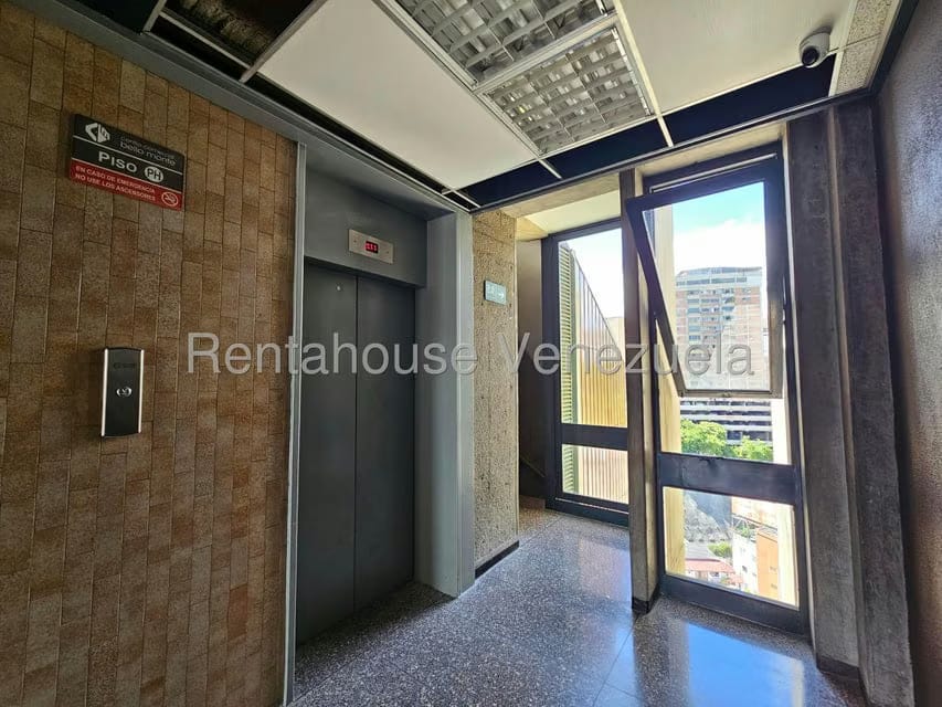 Comercial (Oficina) en Alquiler en Bello Monte, Distrito Metropolitano - 6