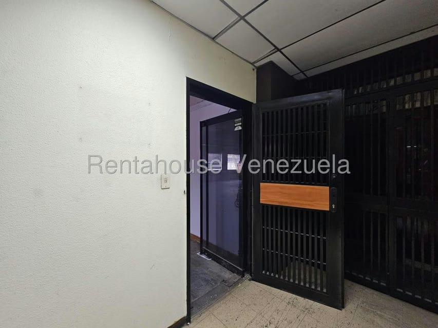Comercial (Oficina) en Alquiler en Bello Monte, Distrito Metropolitano - 9