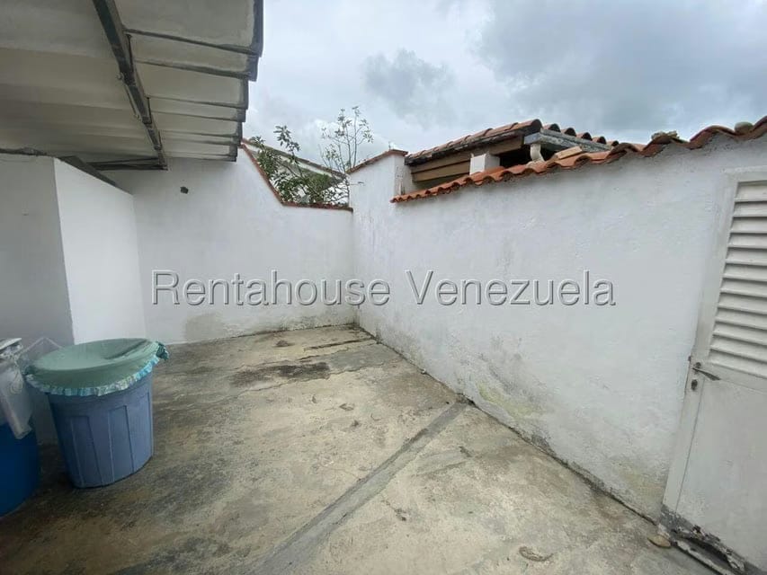Casa (Duplex) en Venta en Cooperativa Guaicaipuro, Miranda - 11
