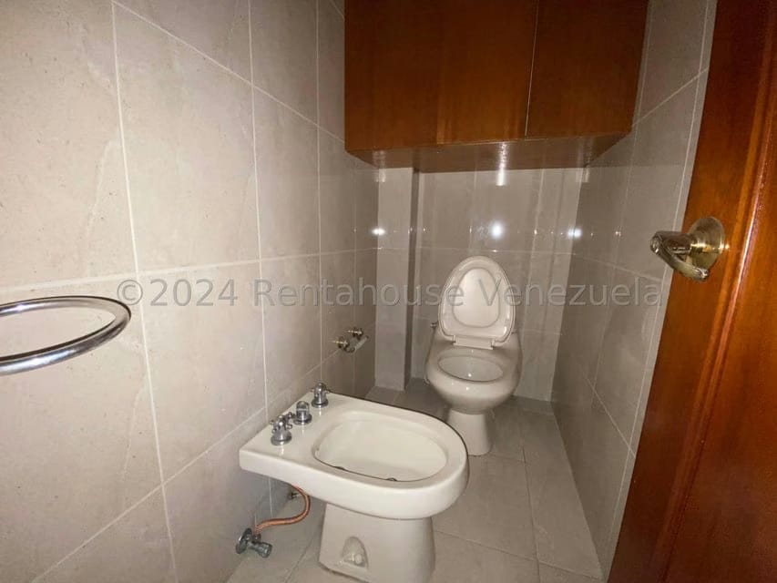 Apartamento (1 Nivel) en Venta en Centro, Aragua - 16