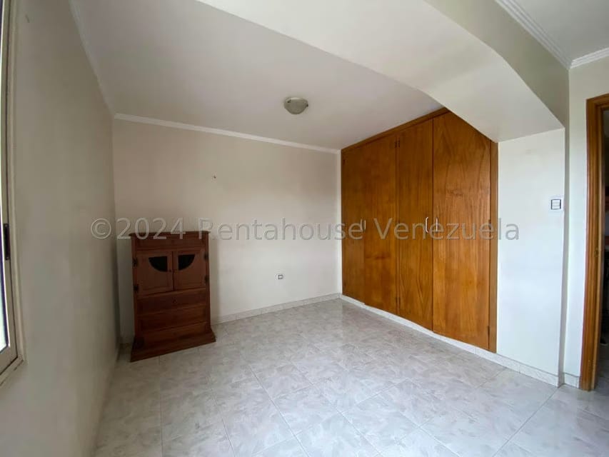 Apartamento (1 Nivel) en Venta en Centro, Aragua - 18