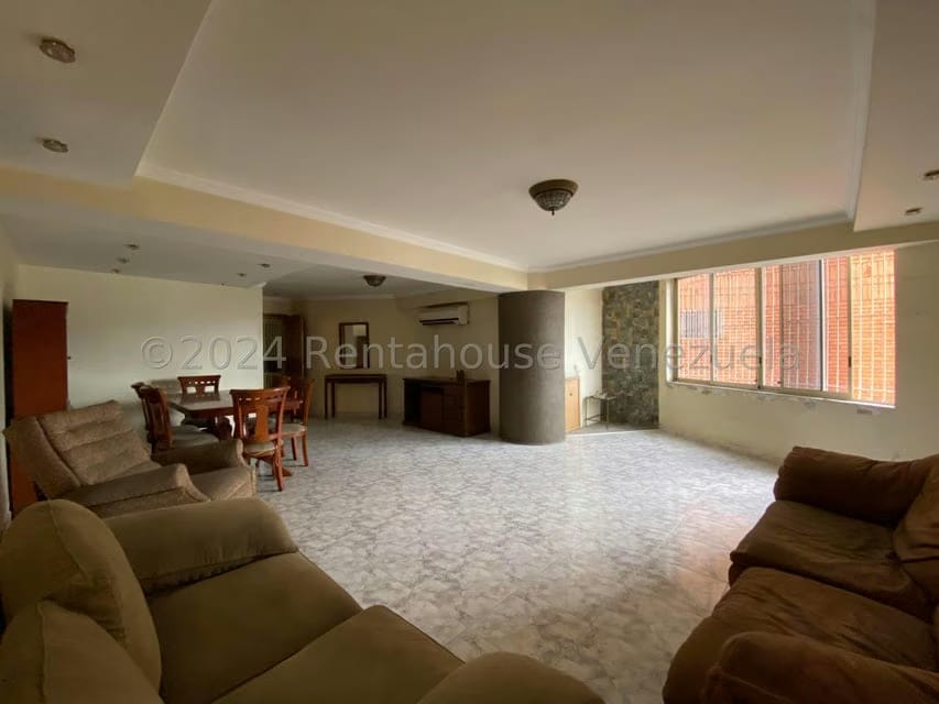 Apartamento (1 Nivel) en Venta en Centro, Aragua - 5