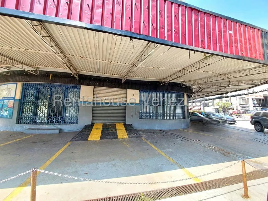 Comercial (Local Comercial) en Venta en Bello Monte, Distrito Metropolitano - 2