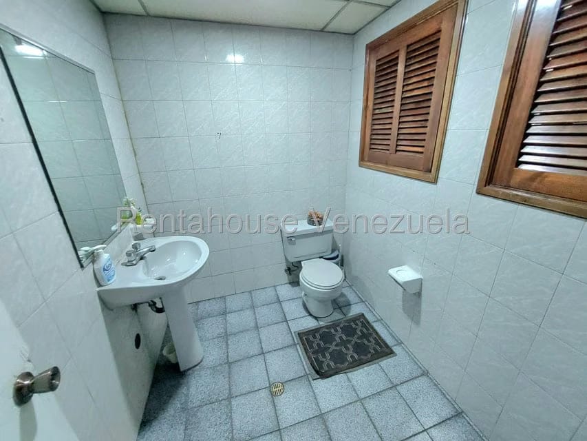 Comercial (Local Comercial) en Venta en Bello Monte, Distrito Metropolitano - 16