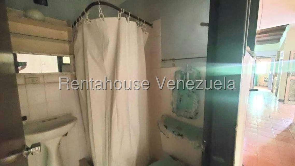 Casa (Duplex) en Venta en La Rosaleda, Lara - 12