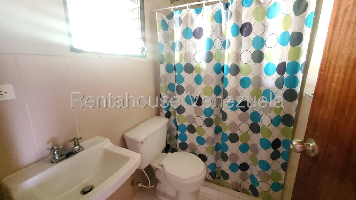 Casa (Duplex) en Venta en La Rosaleda, Lara - 13