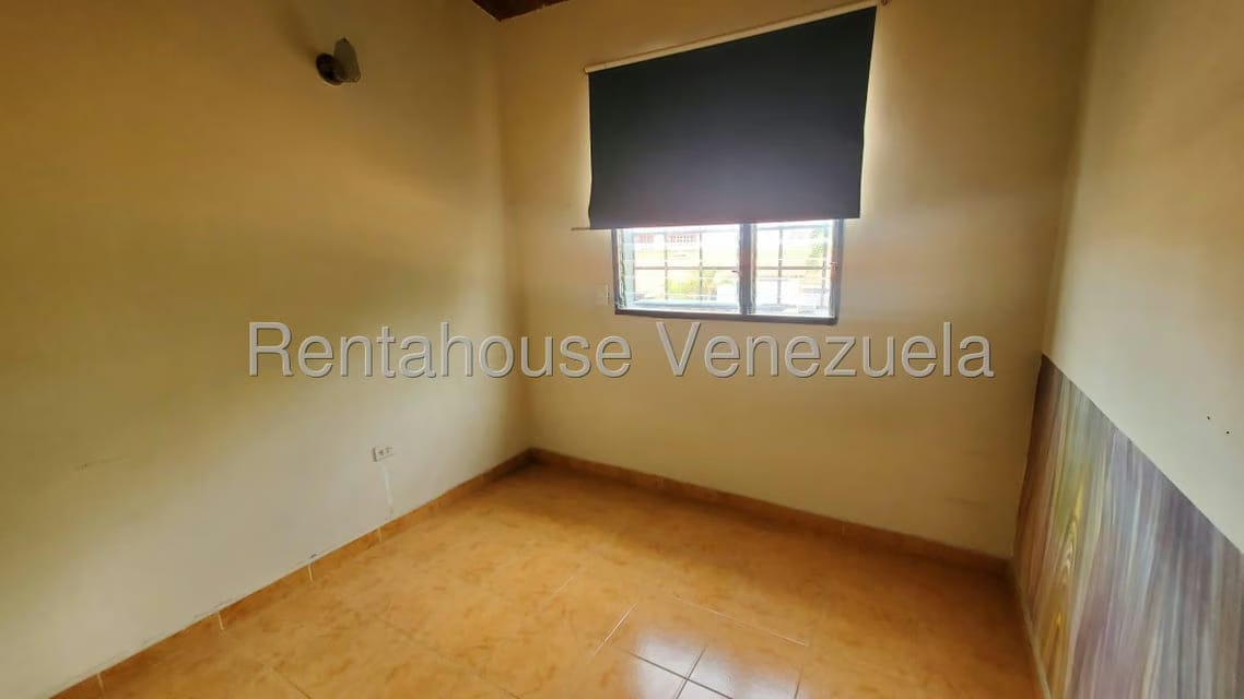 Casa (Duplex) en Venta en La Rosaleda, Lara - 24