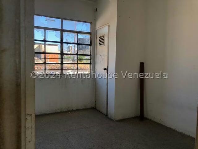 Comercial (Local Comercial) en Alquiler en La Candelaria, Carabobo - 24