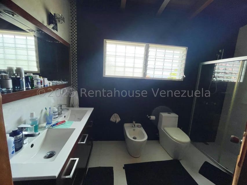 Casa (Multipes Niveles) en Venta en La Lagunita Country Club, Distrito Metropolitano - 46