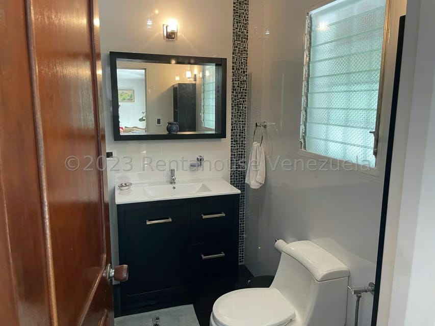 Casa (Multipes Niveles) en Venta en La Lagunita Country Club, Distrito Metropolitano - 61