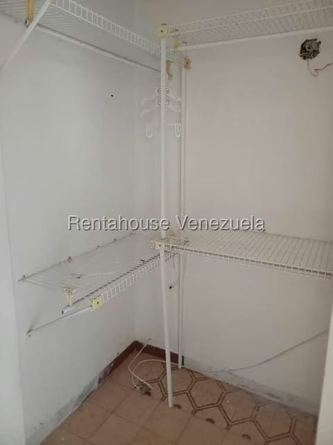 Apartamento (1 Nivel) en Venta en Pomona, Zulia - 12