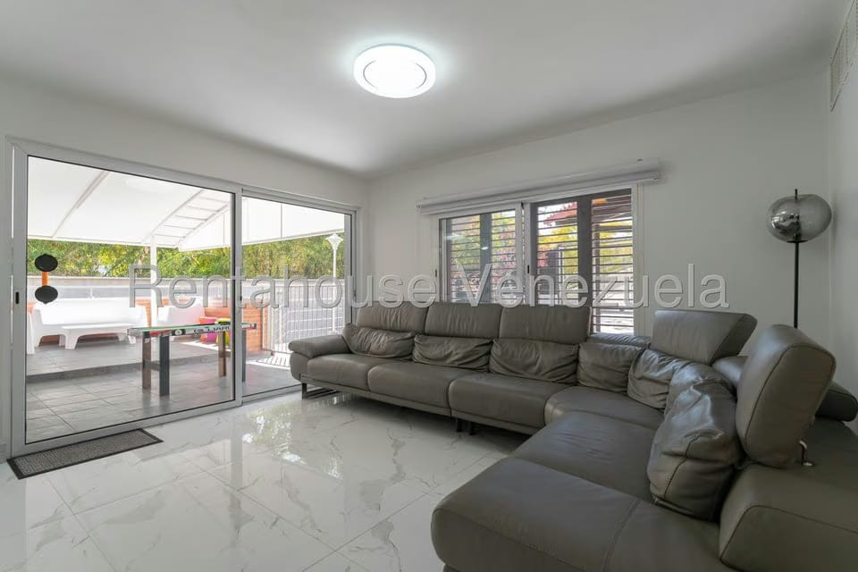 Casa (Duplex) en Venta en La Tahona, Distrito Metropolitano - 16