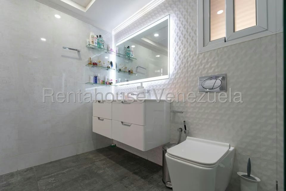 Casa (Duplex) en Venta en La Tahona, Distrito Metropolitano - 43