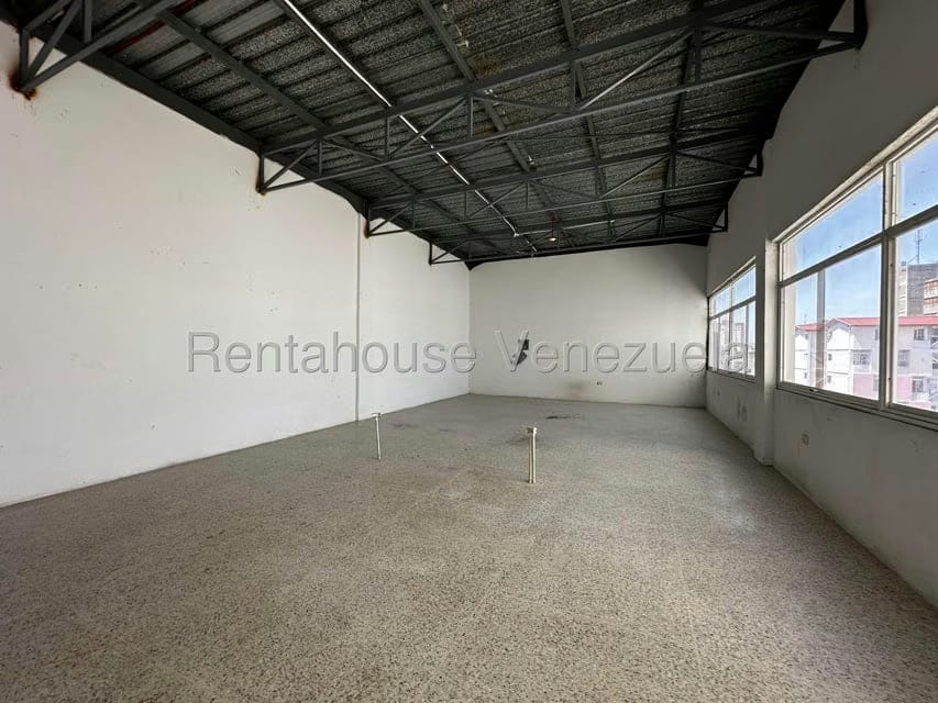 Comercial (Local Comercial) en Alquiler en Parroquia Concepcion, Lara - 15