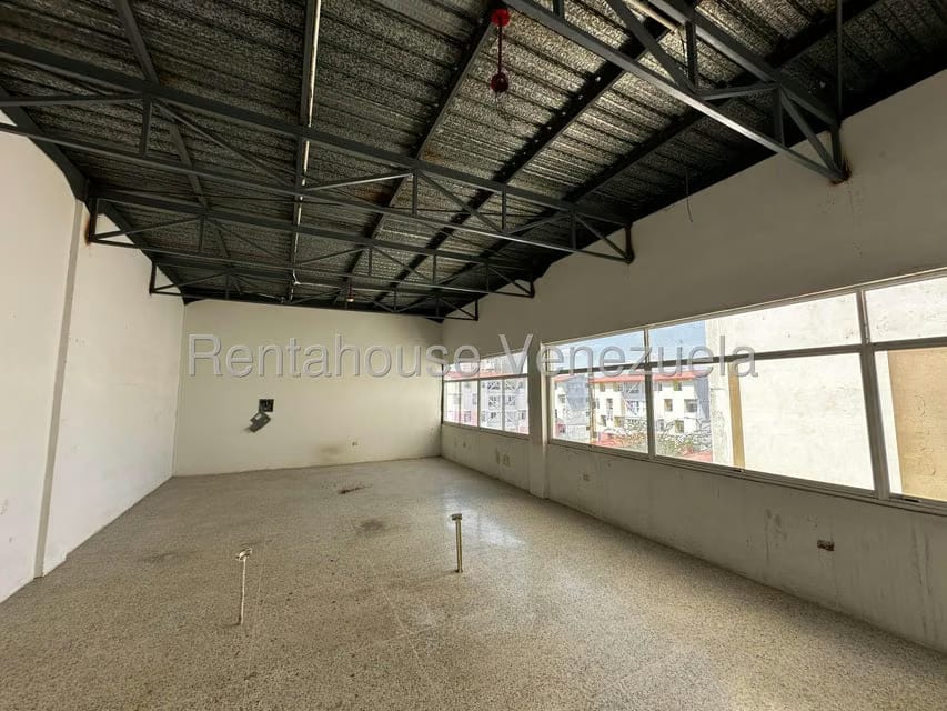 Comercial (Local Comercial) en Alquiler en Parroquia Concepcion, Lara - 17