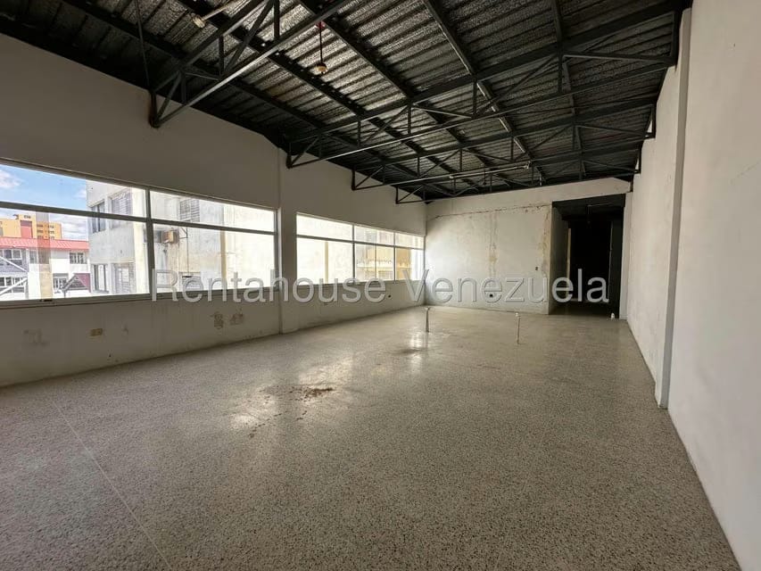 Comercial (Local Comercial) en Alquiler en Parroquia Concepcion, Lara - 26