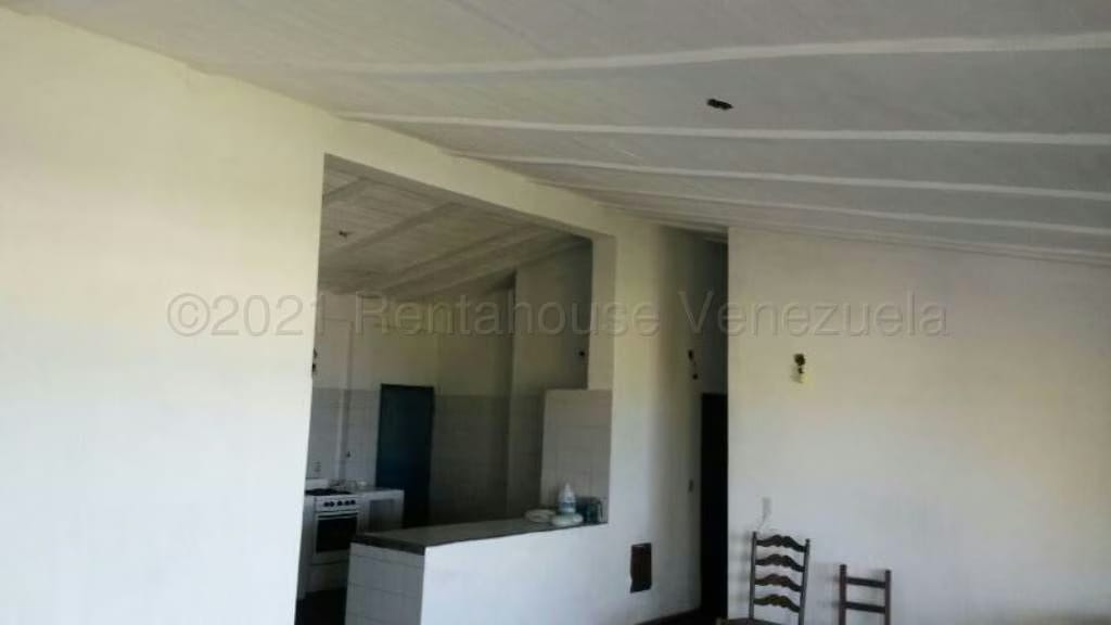 Casa (1 Nivel) en Venta en Corrales, Miranda - 3
