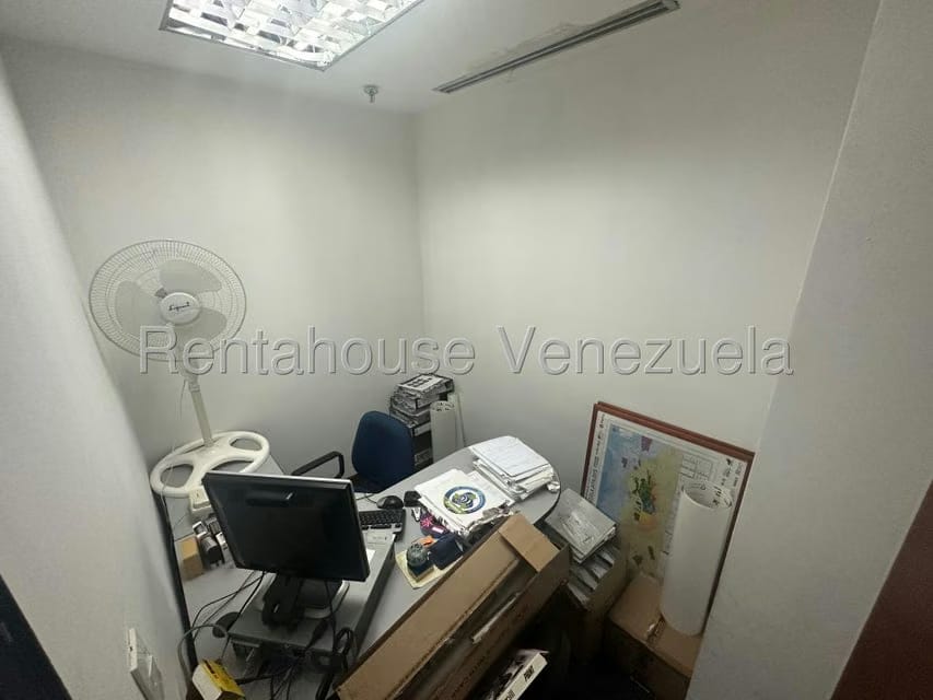Comercial (Oficina) en Venta en Prados del Este, Distrito Metropolitano - 11