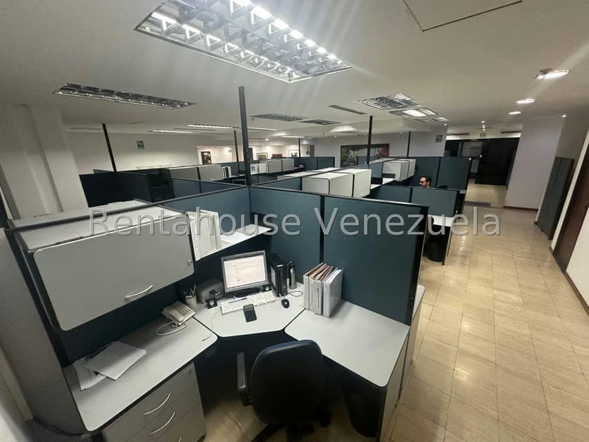 Comercial (Oficina) en Venta en Prados del Este, Distrito Metropolitano - 12