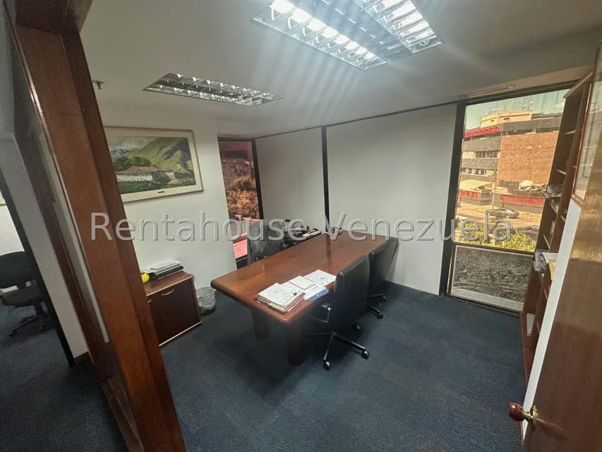 Comercial (Oficina) en Venta en Prados del Este, Distrito Metropolitano - 17