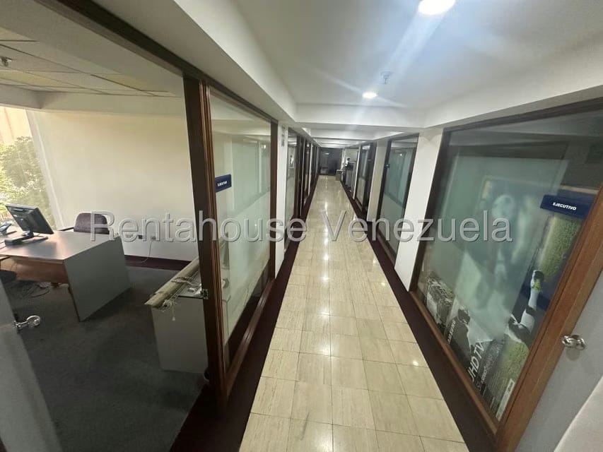 Comercial (Oficina) en Venta en Prados del Este, Distrito Metropolitano - 20