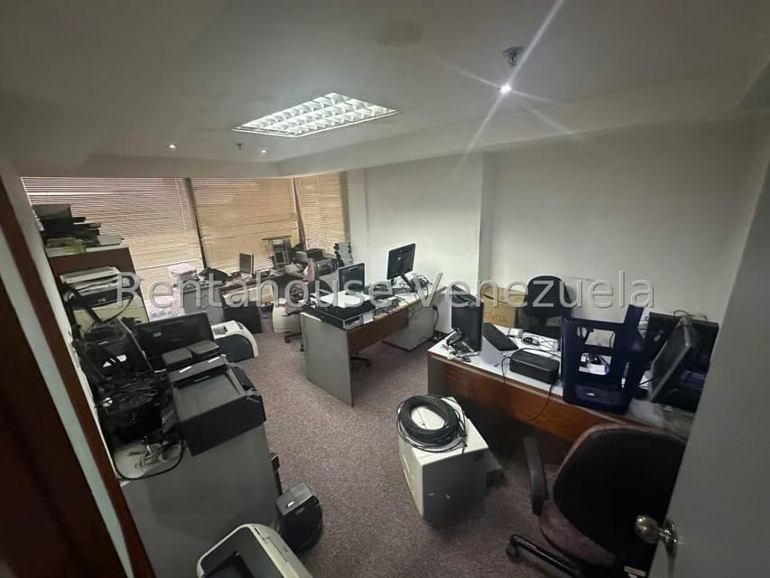 Comercial (Oficina) en Venta en Prados del Este, Distrito Metropolitano - 27