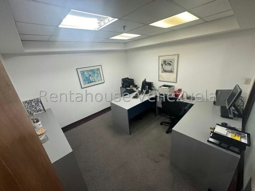 Comercial (Oficina) en Venta en Prados del Este, Distrito Metropolitano - 33