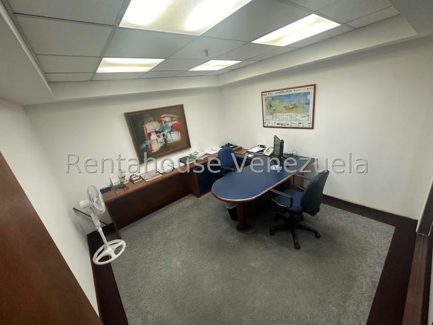 Comercial (Oficina) en Venta en Prados del Este, Distrito Metropolitano - 34