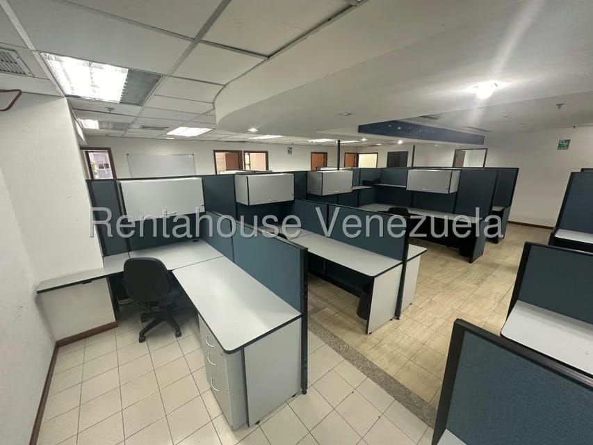 Comercial (Oficina) en Venta en Prados del Este, Distrito Metropolitano - 55