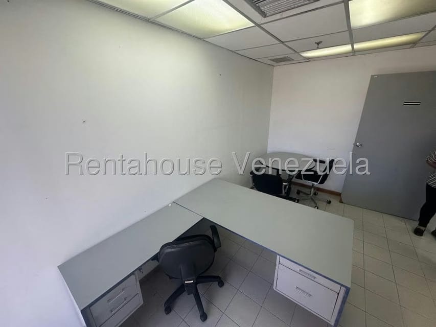 Comercial (Oficina) en Venta en Prados del Este, Distrito Metropolitano - 57