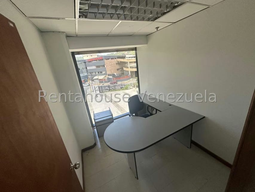 Comercial (Oficina) en Venta en Prados del Este, Distrito Metropolitano - 60