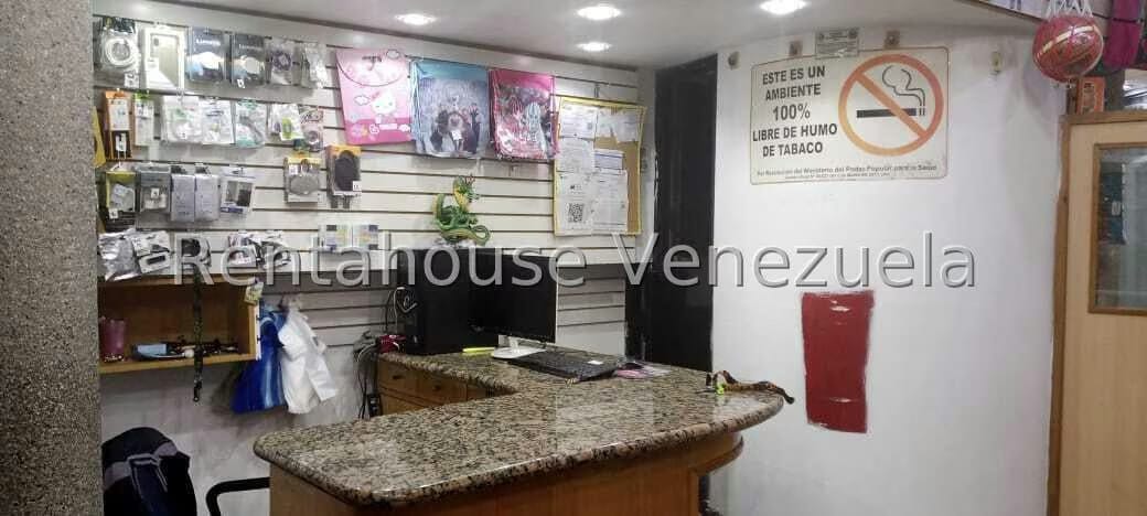 Comercial (Local Comercial) en Venta en Parroquia Catedral, Distrito Metropolitano - 10