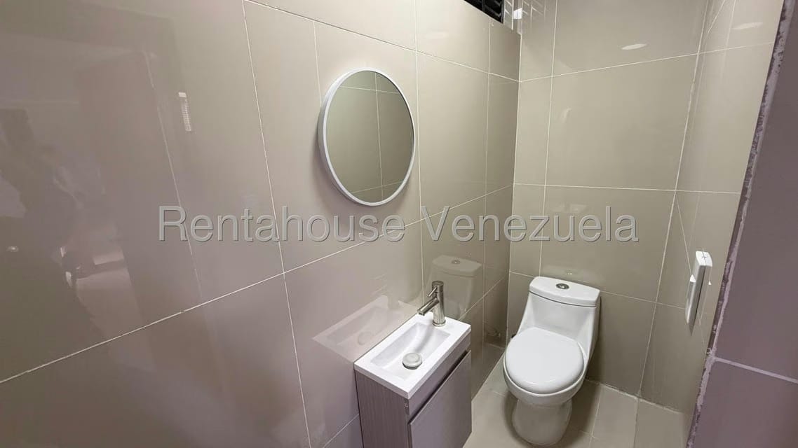 Comercial (Oficina) en Alquiler en Colinas de Bello Monte, Distrito Metropolitano - 15