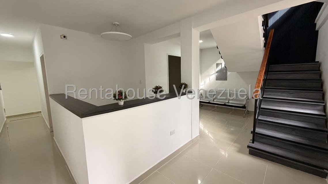Comercial (Oficina) en Alquiler en Colinas de Bello Monte, Distrito Metropolitano - 5