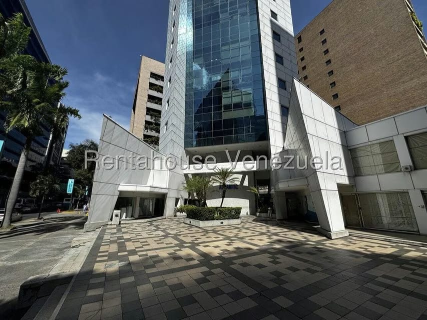 Comercial (Local Comercial) en Alquiler en El Rosal, Distrito Metropolitano - 2
