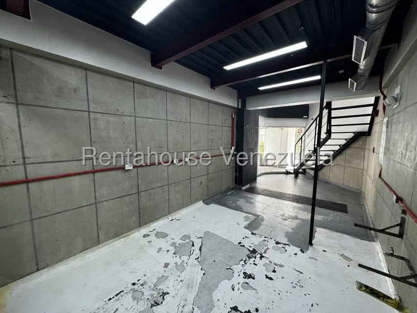 Comercial (Local Comercial) en Alquiler en El Rosal, Distrito Metropolitano - 11