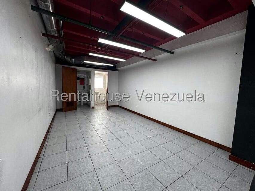 Comercial (Local Comercial) en Alquiler en El Rosal, Distrito Metropolitano - 16