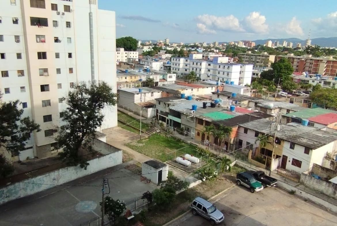 Apartamento en venta. Urbanización Sucre - 2