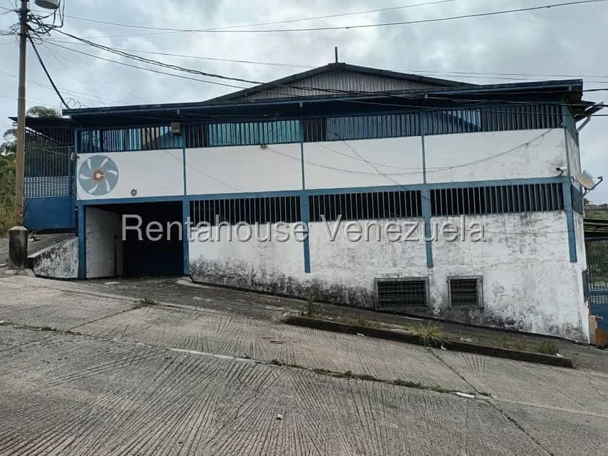 Comercial (Galpon - Deposito) en Venta en Mariche, Distrito Metropolitano - 3